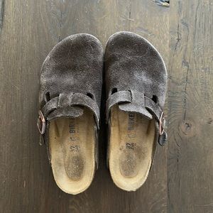 Birkenstock Boston in Mocha